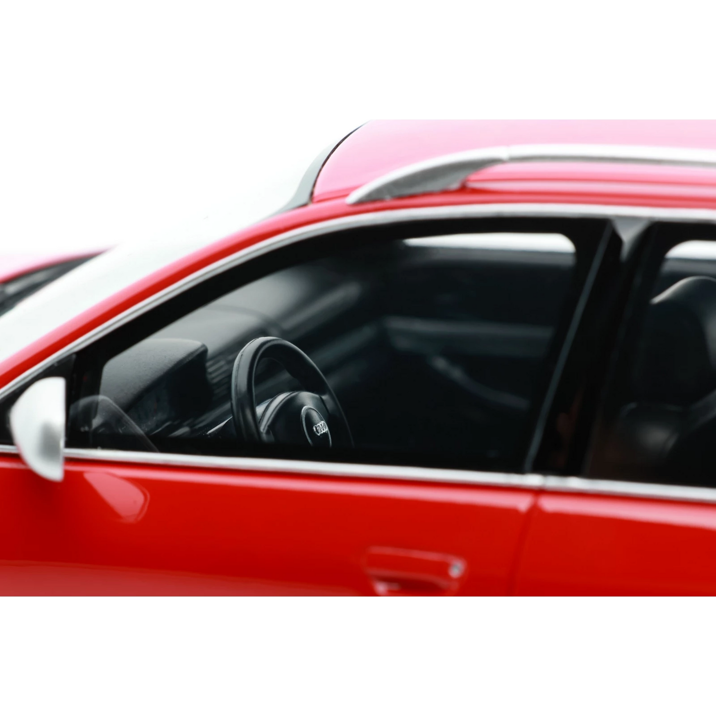 Audi A4 B5 Avant RS4 2000 Misano rouge véhicule miniature OT1026 Otto 1:18