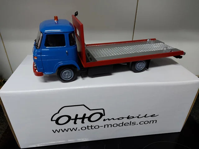 Saviem SG2 Depanneuse Porte-Plateau Bleu Saviem 1975 1/18