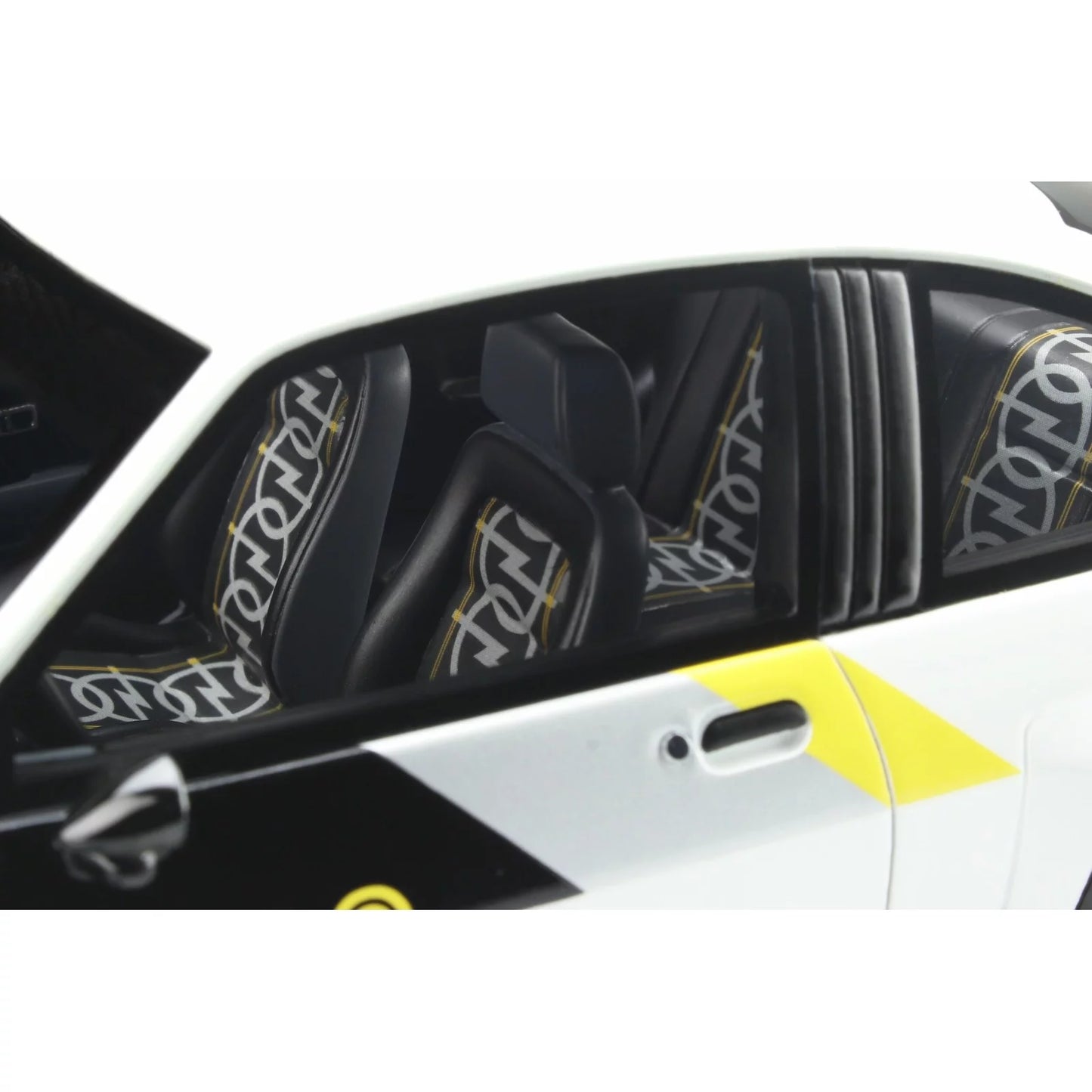 Opel Manta B 400 White 1982 OT921 LIMITE A 999 EXEMPLAIRE