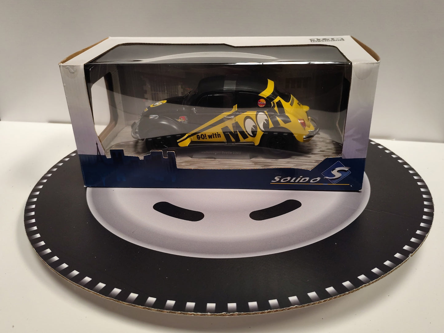 VOLKSWAGEN-BEETLE 1303-GO WITH MOON-1974 1/18 S1800519 SOLIDO