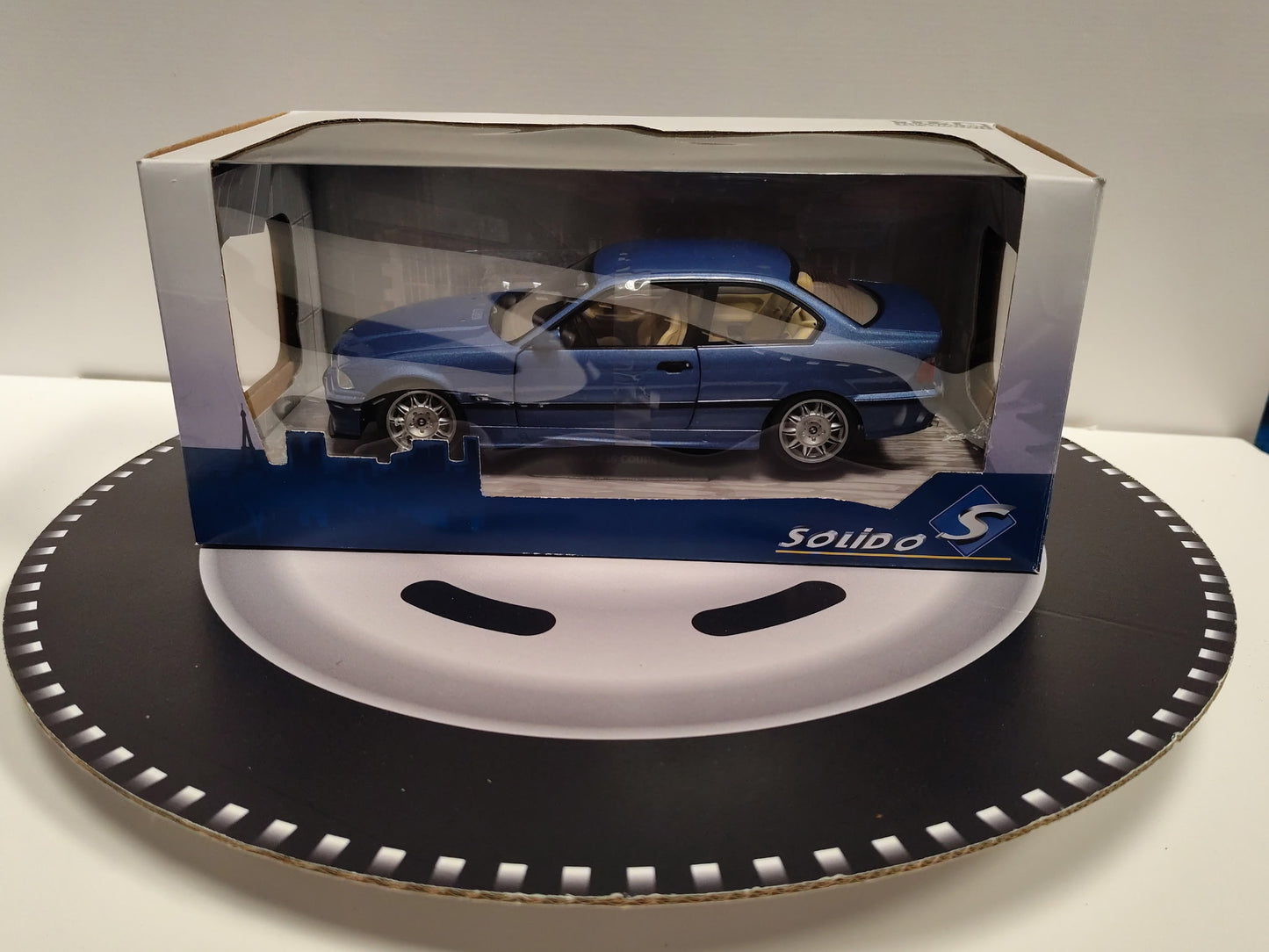 BMW E36 COUPE M3 - BLEU ESTORIL -1990 1/18 S1803901 SOLIDO