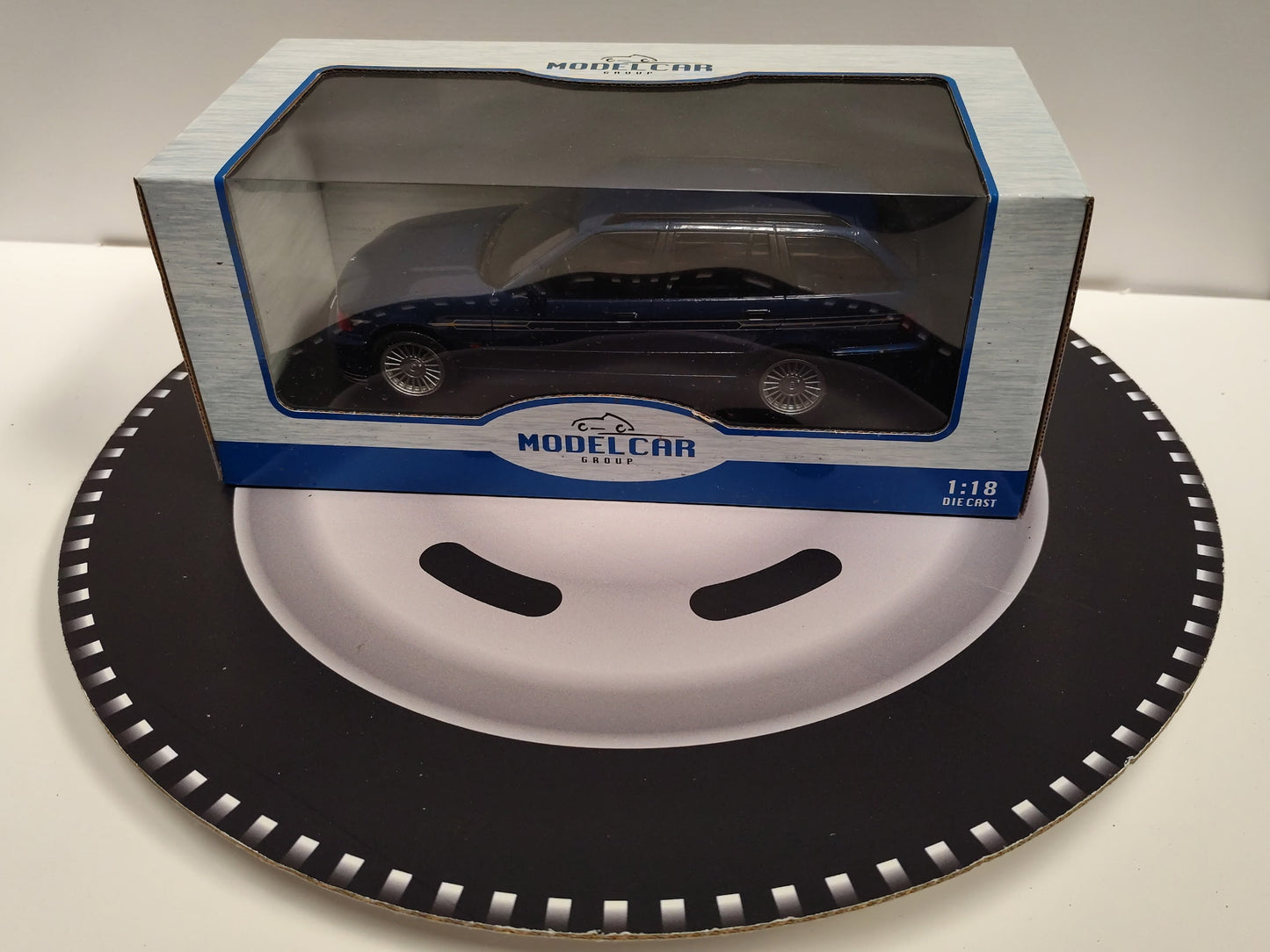 BMW E36 Alpina B3 3.2 Touring Blue Met. 1/18 MCG18227 MODELCAR GROUP