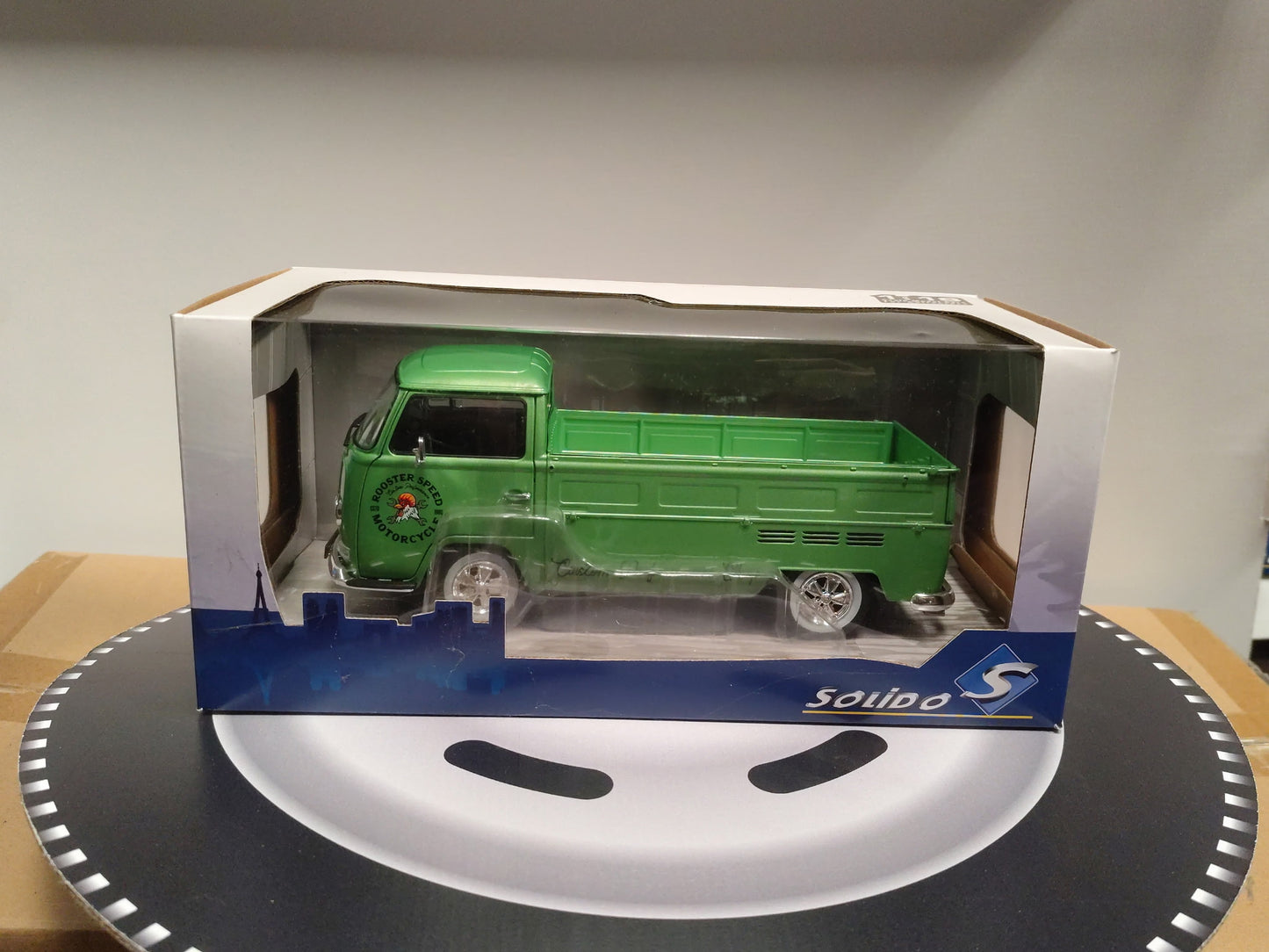 VOLKSWAGEN T2 PICK-UP GREEN CUSTOM 1968 1/18 S1809401 SOLIDO