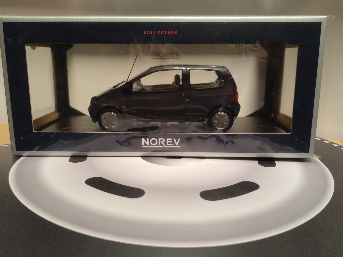 Renault Twingo Meteor Grey 1998 1/18 185298 NOREV