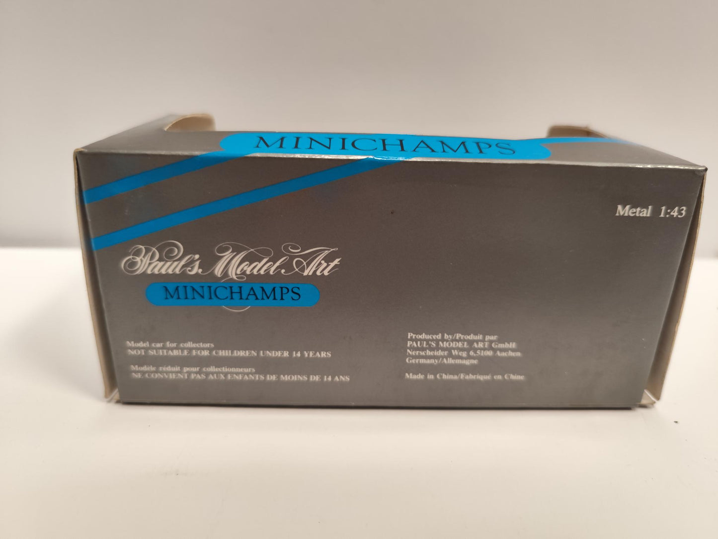 Mercedes 190 E 2.5-16 Evolution 2, fabriquée par Minichamps sous la marque Paul's Model Art.
