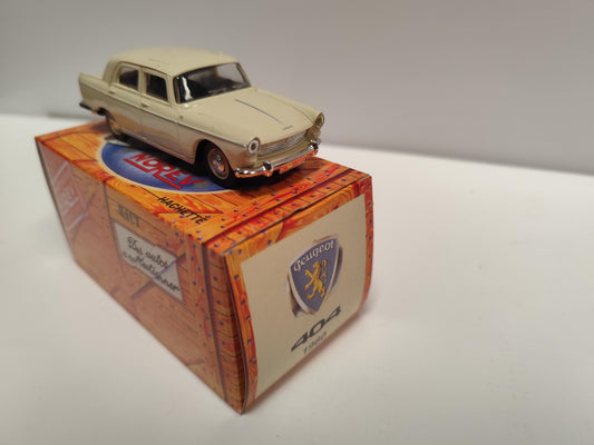 Peugeot 404 BERLINE 1960 1/43 Norev