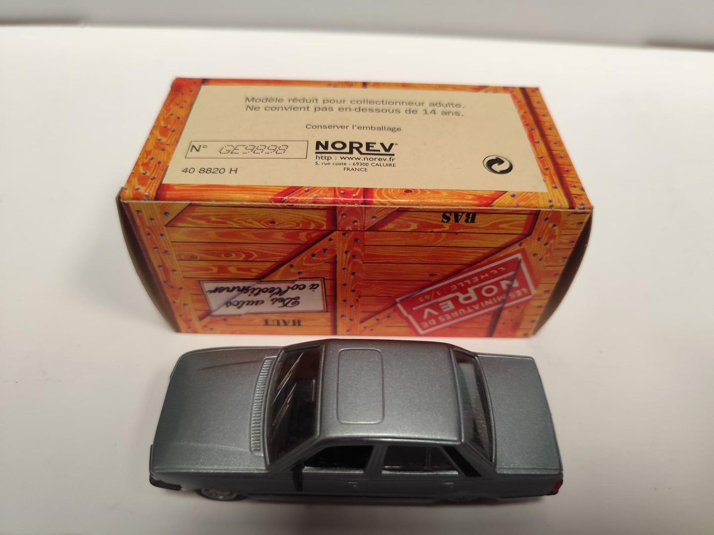 peugeot 505 1979 Les miniatures de Norev 1/43