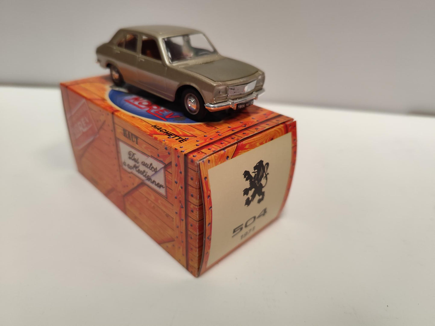 PEUGEOT 504 1971 1/43 NOREV