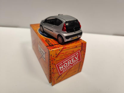 Peugeot 107 argent modèle 2005 NOREV 1/43