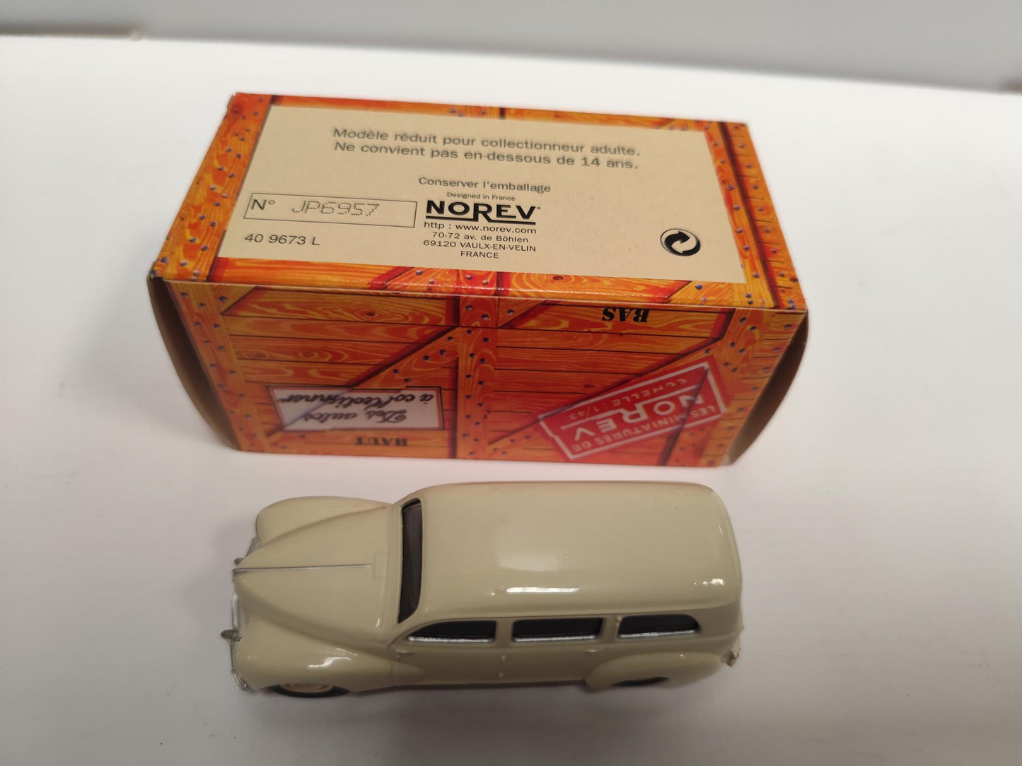 Peugeot 203 Commerciale 1/43 Norev 1954