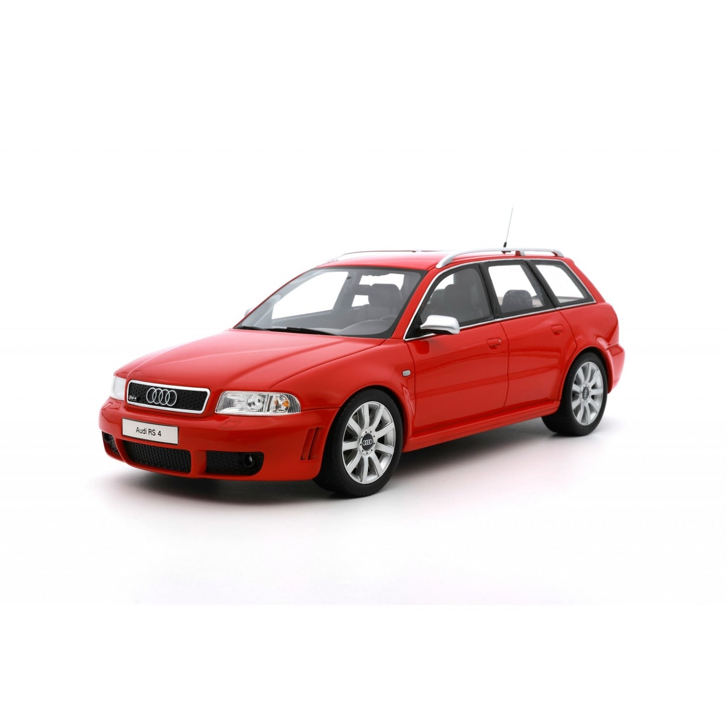 Audi A4 B5 Avant RS4 2000 Misano rouge véhicule miniature OT1026 Otto 1:18