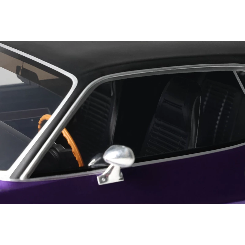 Dodge Challenger R/T Plum Crazy 1970 echelle 1/12 otto G083