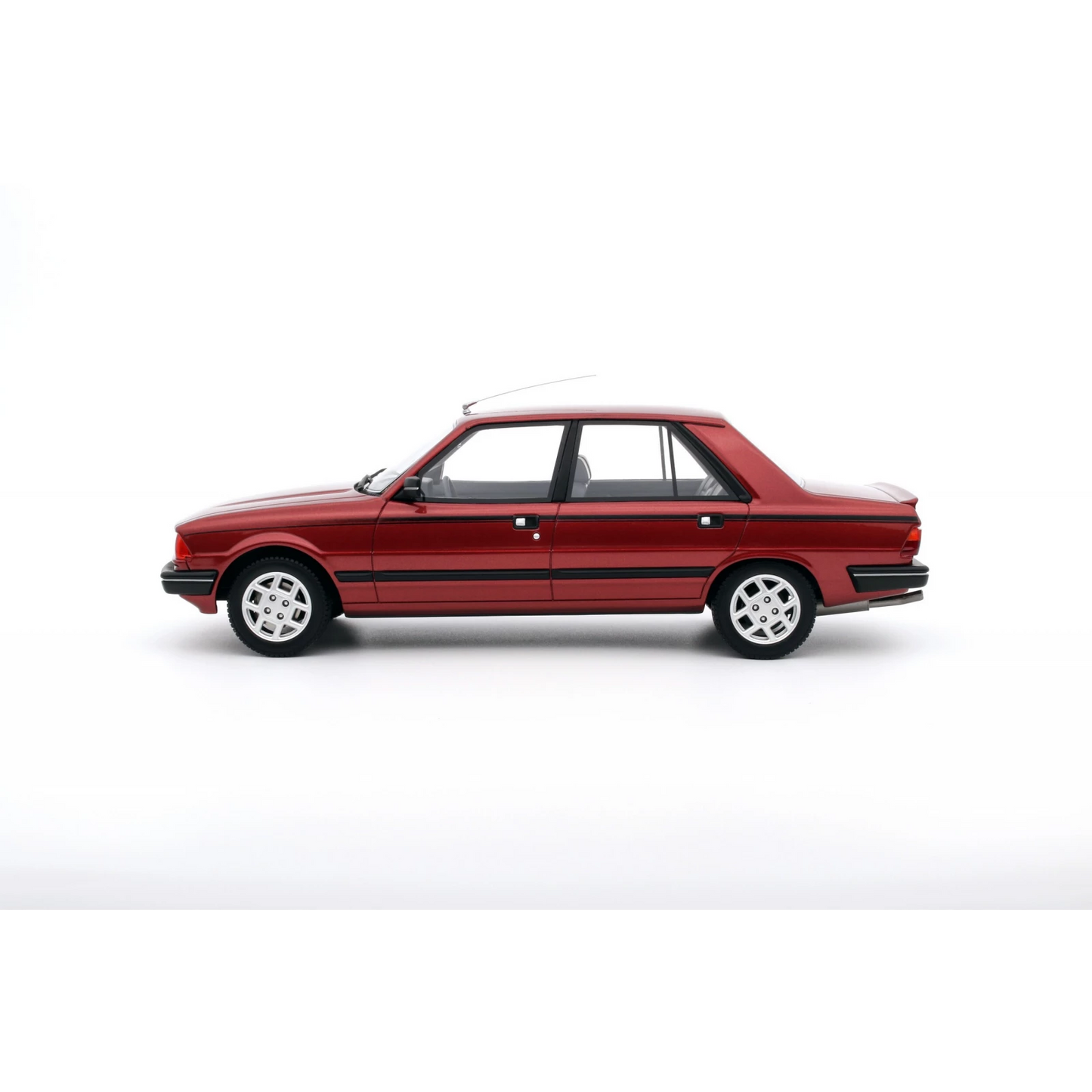 Voiture miniature Otto Models 1032 Peuget 305 GTX 1985 rouge 1:18 édition limitée 1/999
