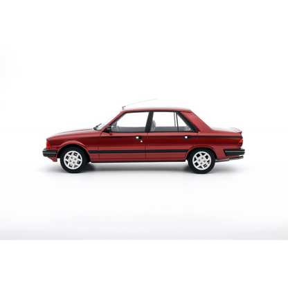 Voiture miniature Otto Models 1032 Peuget 305 GTX 1985 rouge 1:18 édition limitée 1/999